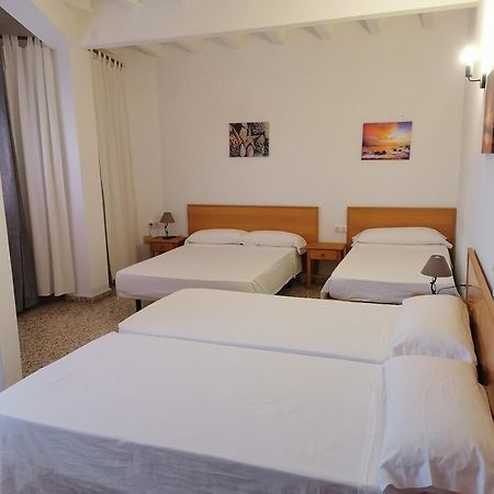 Hostal Pepe Sant Ferran de Ses Roques Zewnętrze zdjęcie