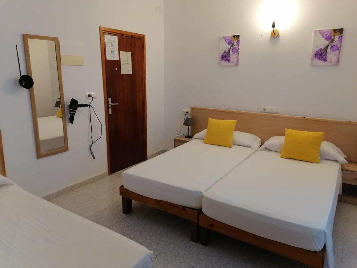 Hostal Pepe Sant Ferran de Ses Roques Zewnętrze zdjęcie