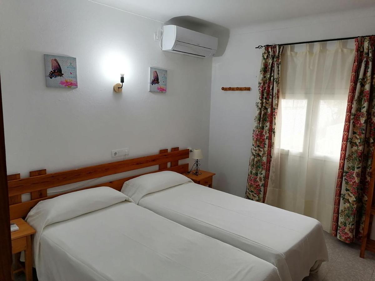 Hostal Pepe Sant Ferran de Ses Roques Zewnętrze zdjęcie